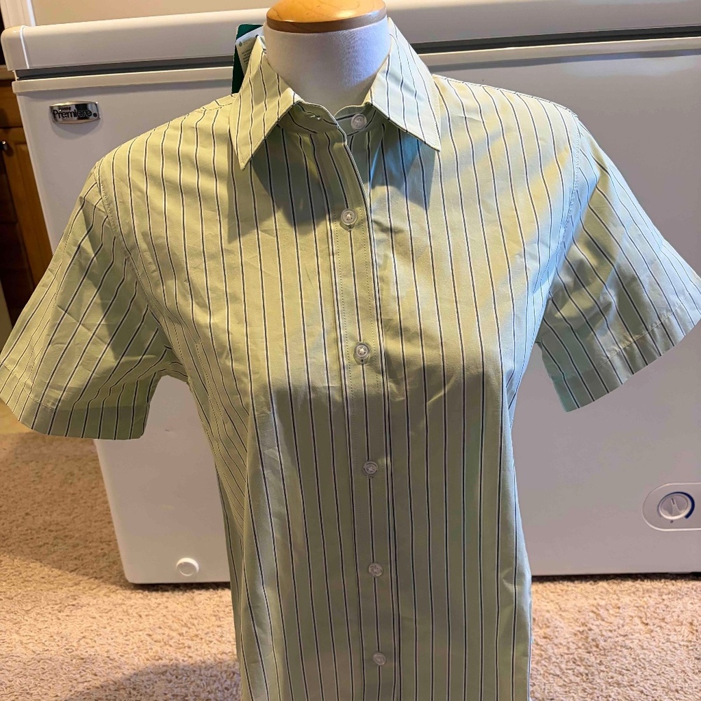Womens button down t-shirt with collar- brand new with tags